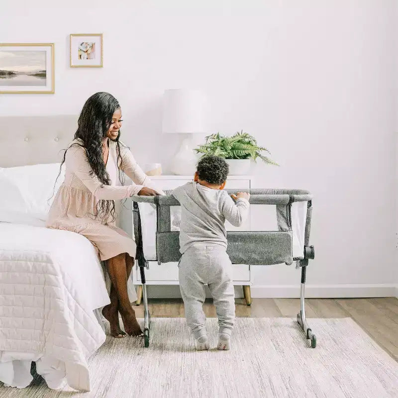Bassinet and Bedside Sleeper with Adjustable Height, JPMA Certified